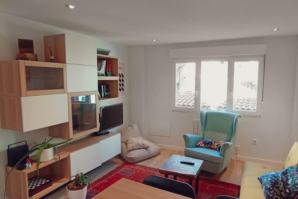 Apartamento En El Centro De Gijon Bagian luar foto